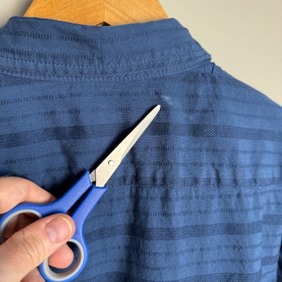 Old Navy Men's Everyday Shirt Textured Short Sleeve Button Up Blue Size XXL - Picture 7 of 13